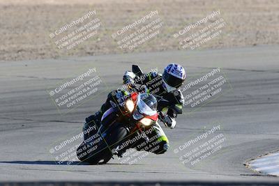 media/Jan-08-2022-SoCal Trackdays (Sat) [[1ec2777125]]/Turn 10 (2pm)/